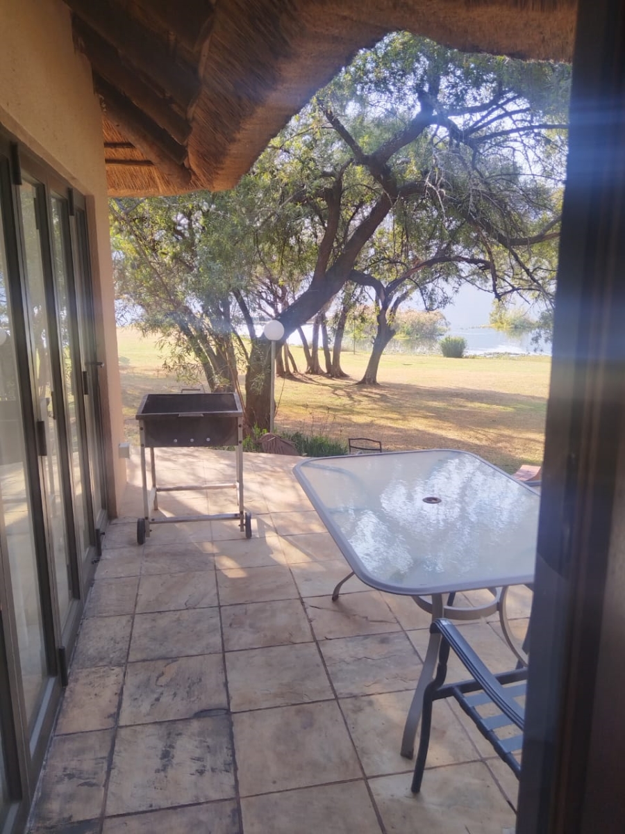 7 Bedroom Property for Sale in Lakeland North West